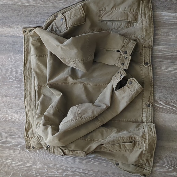 Jacket - Picture 5 of 5